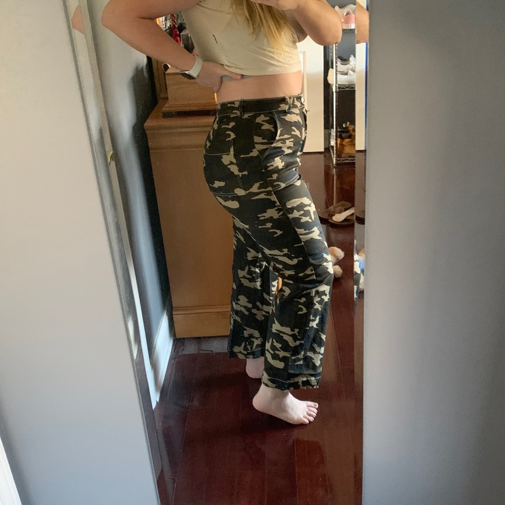 Nasty Gal camo wide-leg pants - Picture 7 of 7